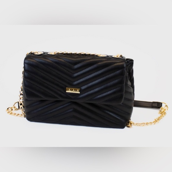 Le La Lo Vegan Crossbody Chain Bag - Black - Picture 1 of 4